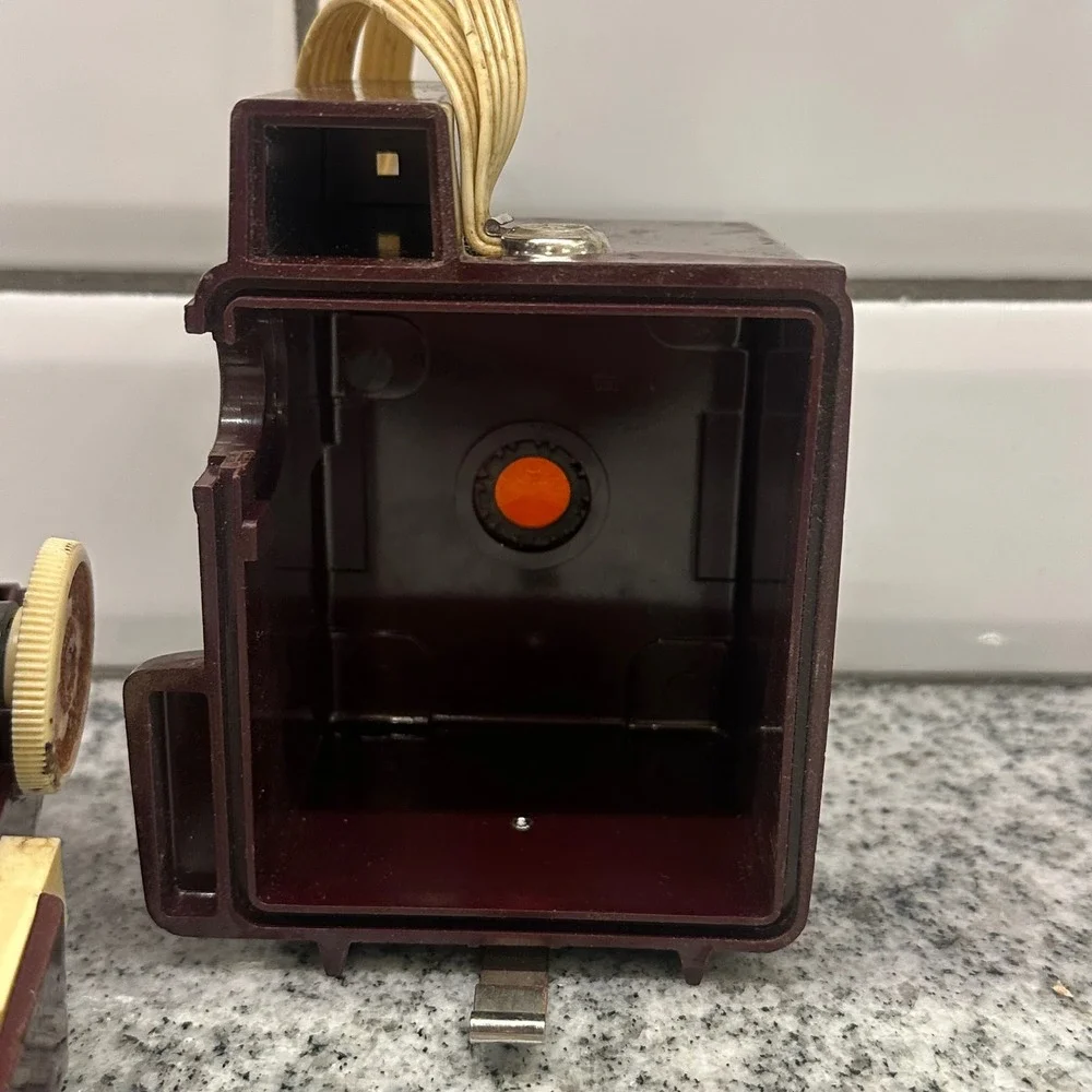 Imperial Debonair Camera Maroon Bakelite Vintage 620 Film MCM Prop Untested